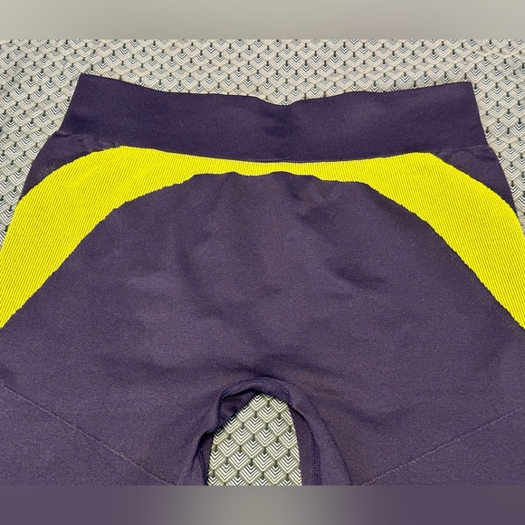 Fabletics x Demi Lovato Purple/Yellow Leggings Size XL - Picture 5 of 10